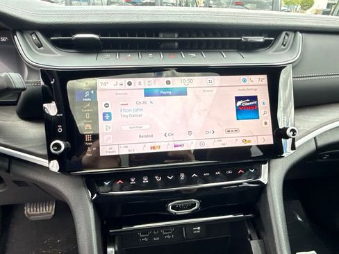 New 2026 Jeep Grand Cherokee L Limited AWD/4WD image 11