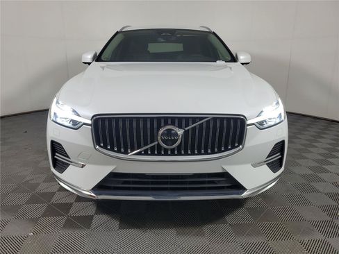 Certified 2023 Volvo XC60 B5 Plus w/ Protection Package Premier FWD image 2