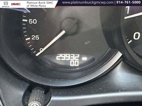 Used 2023 Porsche Macan image 32