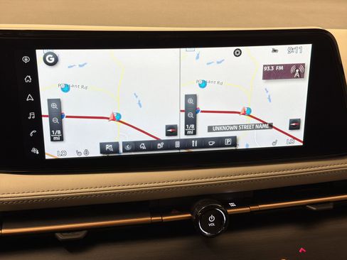 Used 2023 Nissan Ariya FWD image 23