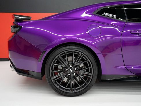 Used 2018 Chevrolet Camaro ZL1 RWD image 48