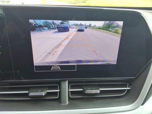 Used 2024 Chevrolet Trax RS w/ Driver Confidence Package FWD image 16