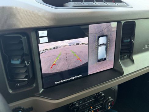 Used 2024 Ford Bronco Wildtrak AWD/4WD image 32