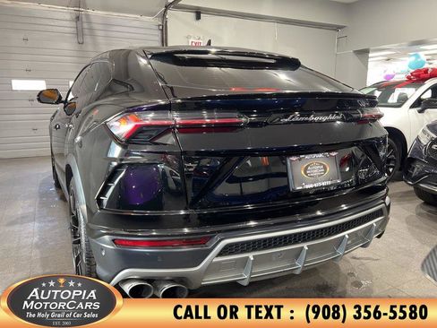 Used 2020 Lamborghini Urus image 4