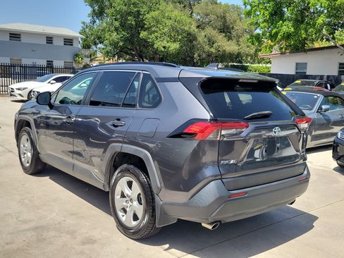 Used 2020 Toyota RAV4 XLE w/ All Weather Liner Package AWD/4WD image 6