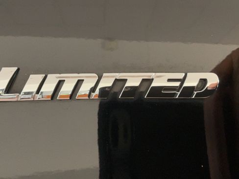 Used 2018 Toyota 4Runner Limited AWD/4WD image 41