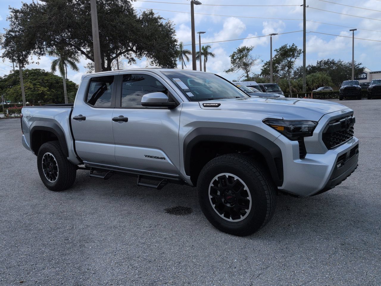 Used 2026 Toyota Tacoma TRD Off-Road AWD/4WD image 2