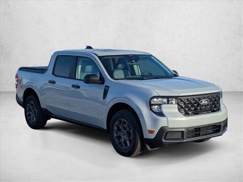 Used 2026 Ford Maverick XLT FWD image 3