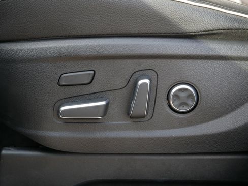Used 2024 Hyundai Palisade Limited AWD/4WD image 20