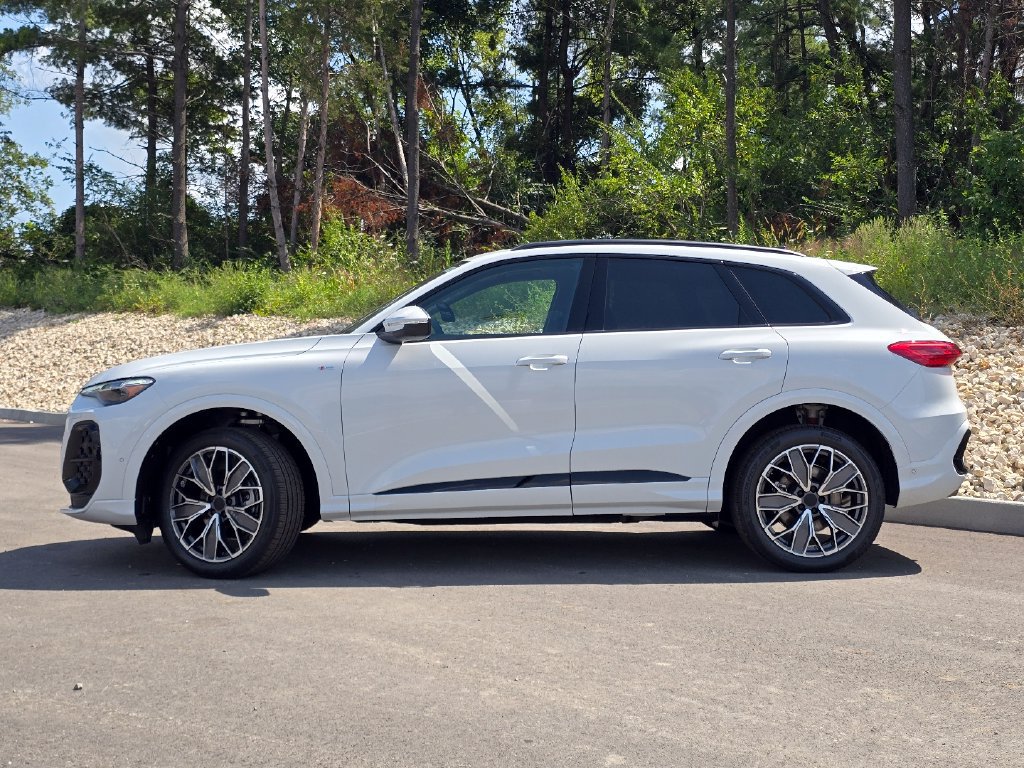 New 2026 Audi Q5 Premium Plus AWD/4WD image 3