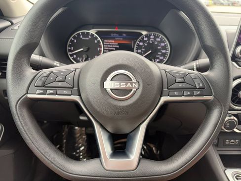 Used 2025 Nissan Sentra SV w/ Trunk Package FWD image 11