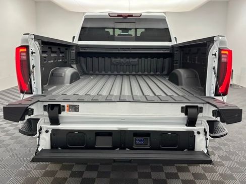 New 2026 GMC Sierra 2500 Denali Ultimate AWD/4WD image 11