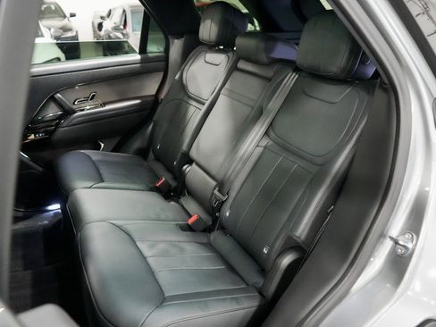 Used 2023 Land Rover Range Rover Sport SE Dynamic image 18