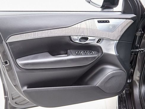 Certified 2023 Volvo XC90 T8 Ultimate image 10