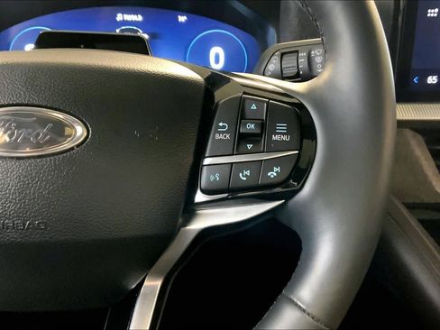 Used 2025 Ford Explorer Platinum w/ LUX Leather Package image 24