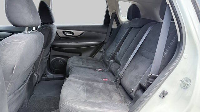Used 2016 Nissan Rogue S FWD image 13