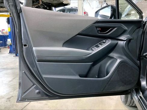 Used 2024 Subaru Crosstrek 2.0i Premium image 23