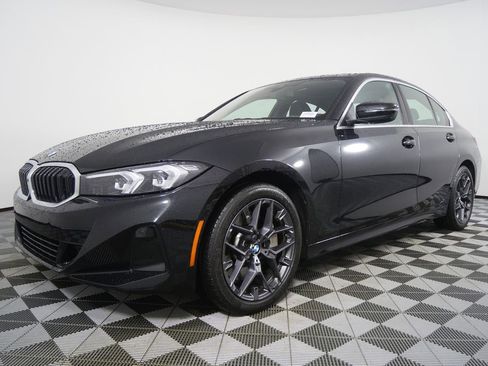 Used 2025 BMW 330i Sedan image 8