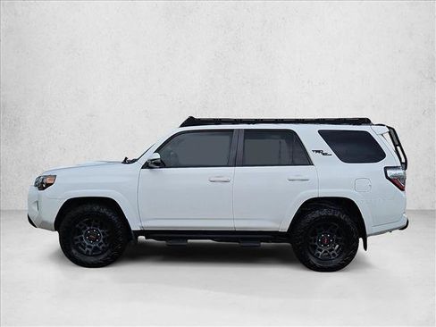 Used 2019 Toyota 4Runner TRD Off-Road Premium AWD/4WD image 9