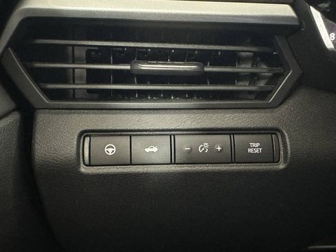 Used 2023 Nissan Altima 2.5 SL AWD/4WD image 41