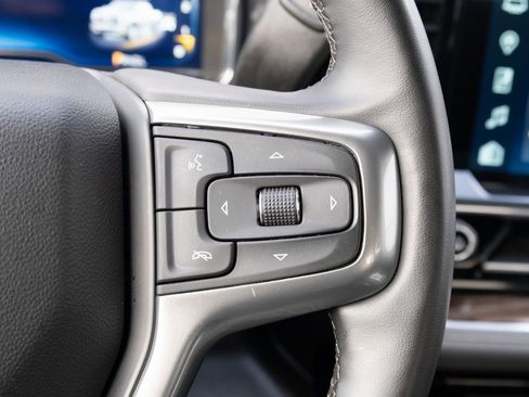 Used 2025 Chevrolet Silverado 1500 LT image 7