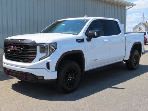 Used 2022 GMC Sierra 1500 AT4X image 8
