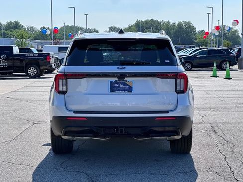 Certified 2026 Ford Explorer ST-Line w/ ST-Line Street Pack AWD/4WD image 6