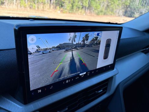 Used 2025 Ford Explorer Active image 19