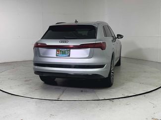 Used 2019 Audi e-tron Prestige video 2