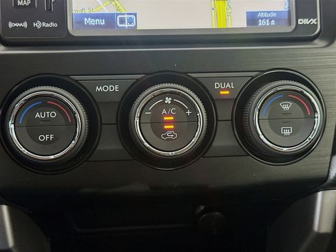 Used 2015 Subaru Forester 2.5i Touring w/ Eyesight & Navigation System AWD/4WD image 24