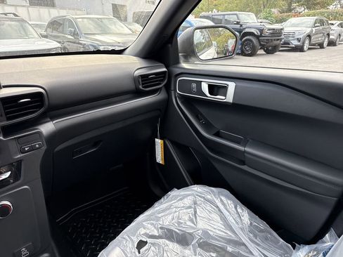 New 2025 Ford Explorer 4WD Police Interceptor image 11