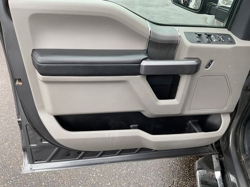 Used 2022 Ford F250 XLT w/ XLT Premium Package image 10