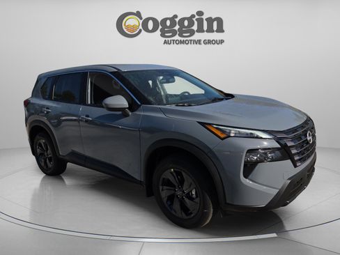 New 2026 Nissan Rogue SV FWD image 7