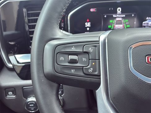 Used 2024 GMC Sierra 1500 Elevation image 32