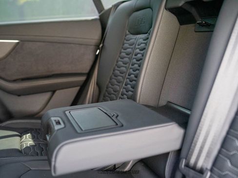 Used 2023 Audi RS Q8 image 37