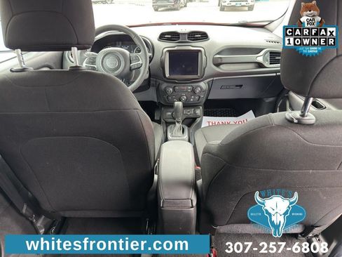 Used 2023 Jeep Renegade Latitude AWD/4WD image 12