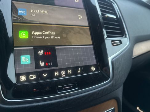 Used 2025 Volvo XC90 B6 Plus image 21