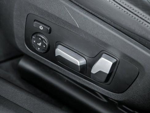 Used 2022 BMW M3 w/ Executive Package image 26