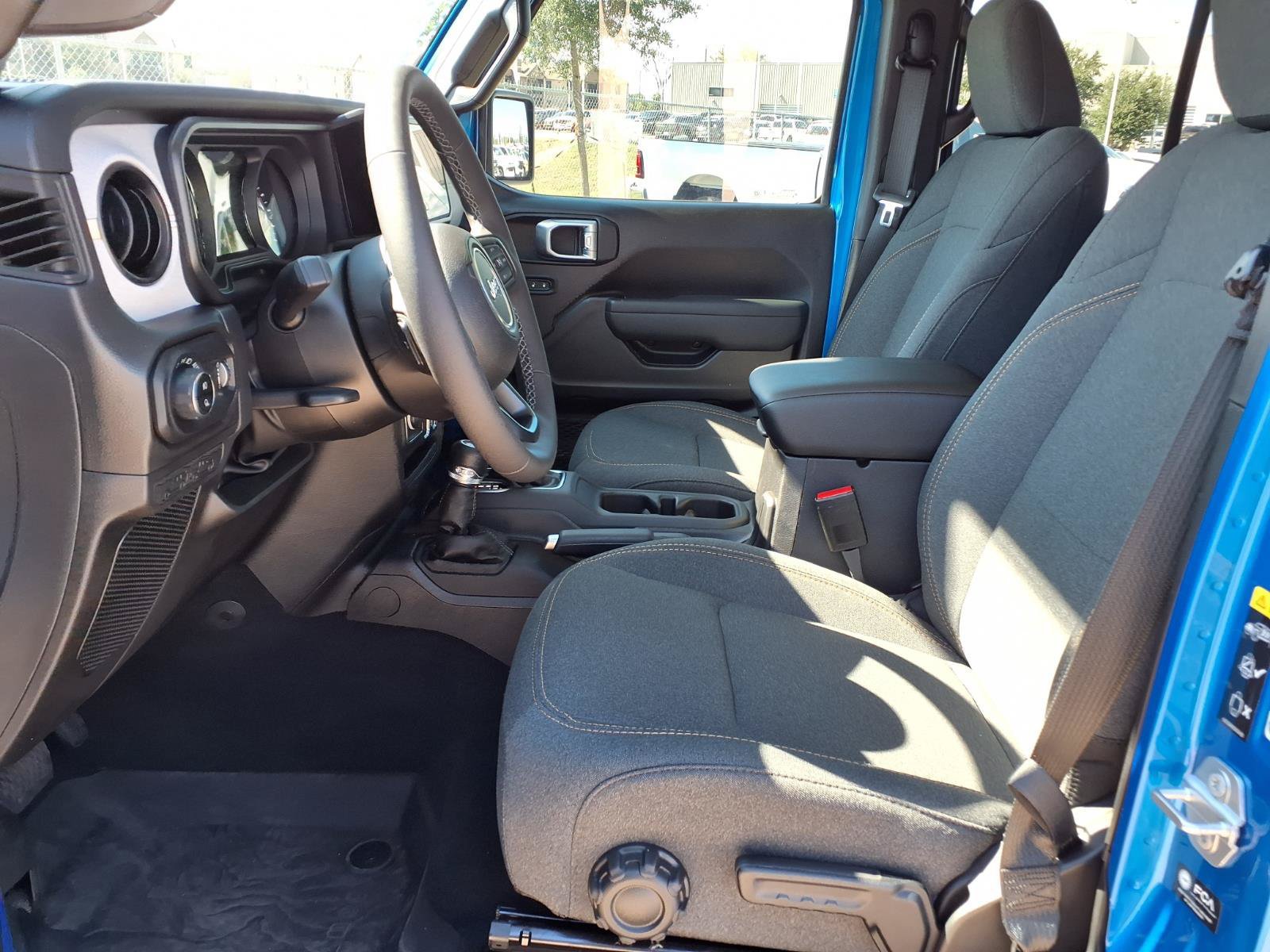New 2026 Jeep Gladiator Sport AWD/4WD image 15