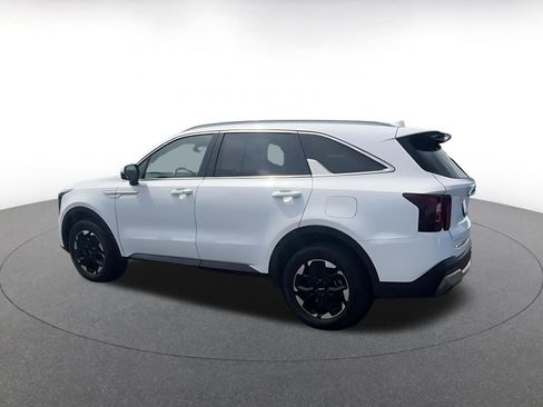 Used 2024 Kia Sorento S AWD/4WD image 10