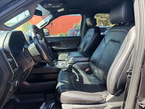 Used 2019 Ford Expedition Max Limited AWD/4WD image 10