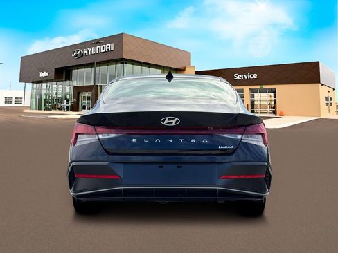 New 2026 Hyundai Elantra Limited FWD image 6