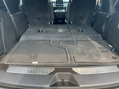 Used 2021 Chevrolet Tahoe RST w/ Luxury Package AWD/4WD image 22