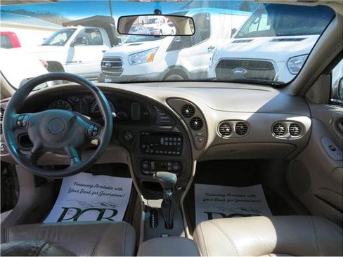 Used 2000 Pontiac Bonneville SE w/ Opt Pkg image 23