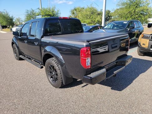 Used 2020 Nissan Frontier SV w/ Midnight Edition Floor Mats RWD image 4