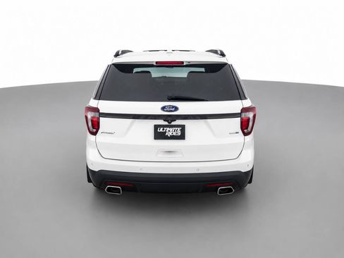 Used 2017 Ford Explorer Sport w/ Equipment Group 401A AWD/4WD image 6