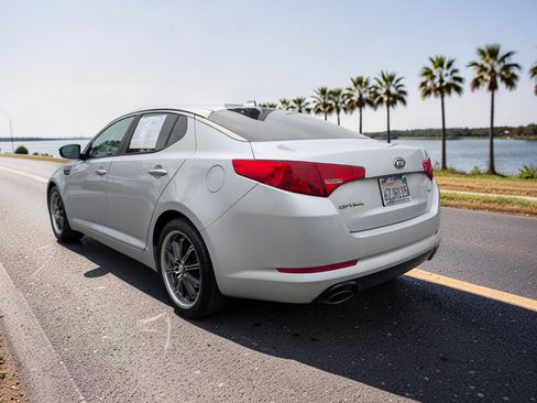 Used 2012 Kia Optima EX FWD image 7