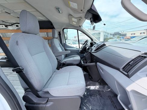 Used 2016 Ford Transit 250 130 Low Roof w/ Exterior Upgrade Package RWD image 20