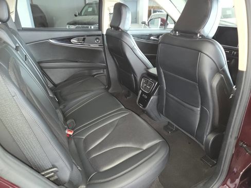 Used 2021 Lincoln Nautilus Reserve FWD image 26