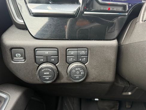 Used 2025 Chevrolet Silverado 2500 LT w/ All Star Edition image 38